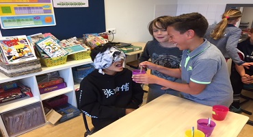 Groep 8A doet een proefjescircuit